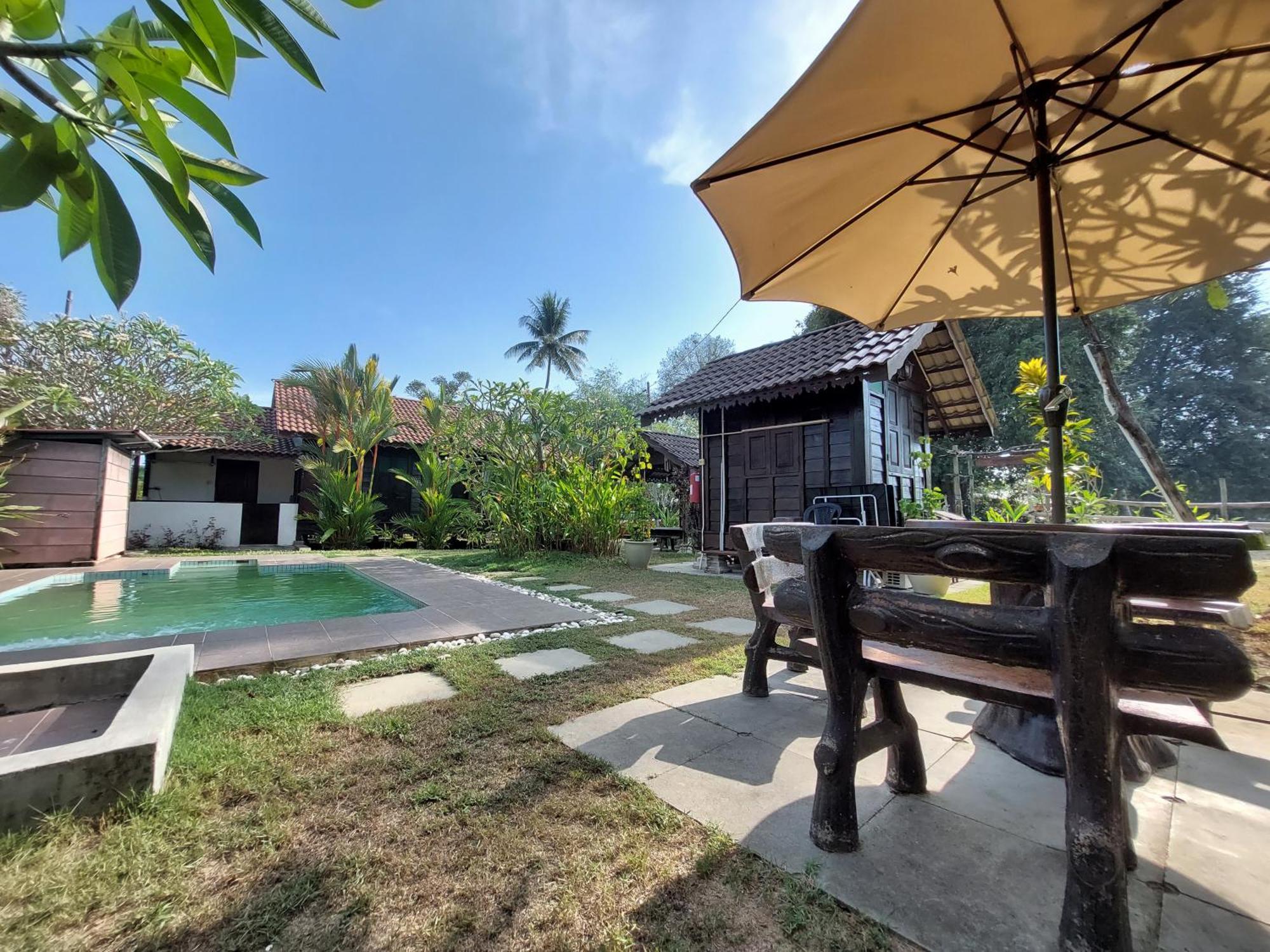 Kampung Tok Lembut Vacation Home パンタイ・サナング エクステリア 写真